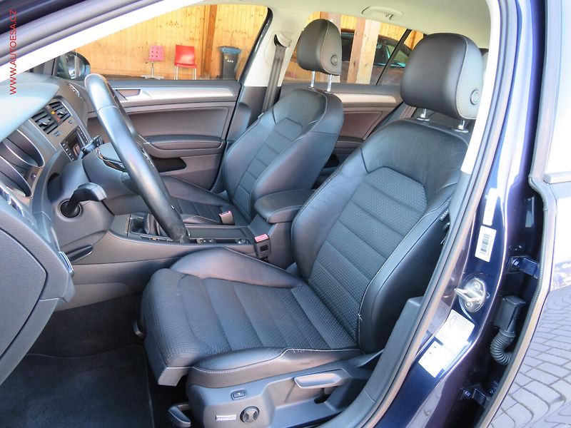 Volkswagen Golf (2016) 1.4TSi, R-line, navi - fotka 9 z 27