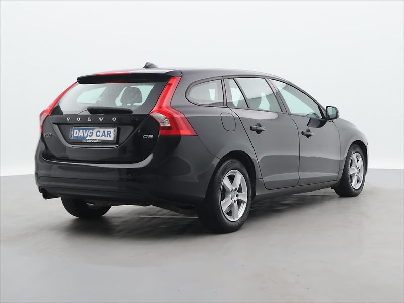 Volvo V60 1,6 D2 84kW Kinetic - fotka 7 z 33