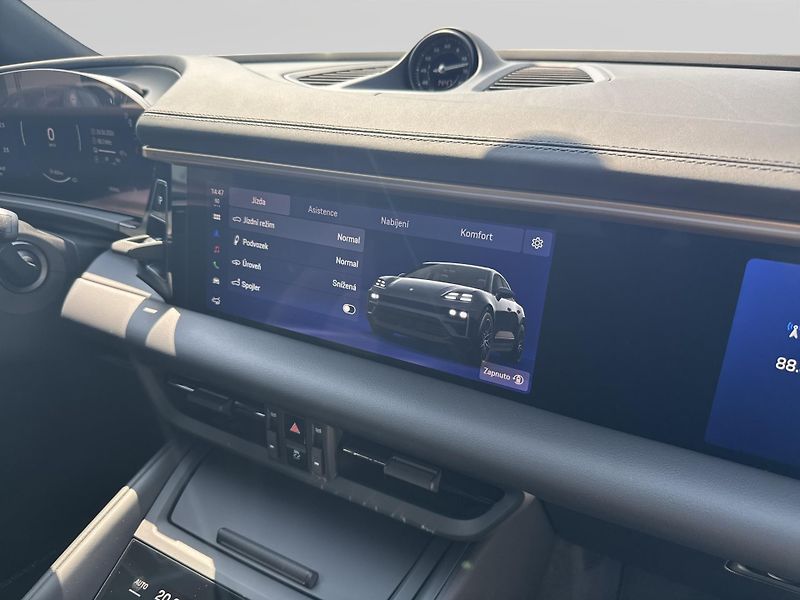 Porsche Macan 4S - fotka 26 z 29