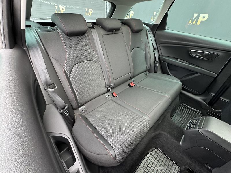 Seat Leon (2016) 1.4TSi 92kW MAN FR, PANO 1.Maj - fotka 19 z 45