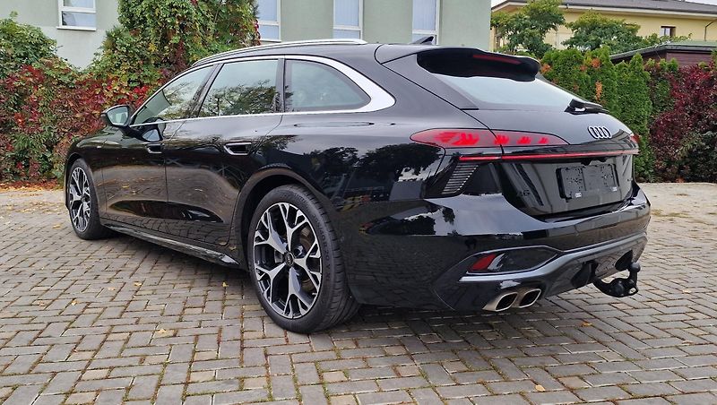Audi A6 Avant (2025) quattro S-line Vzduch Pano Taž - fotka 27 z 52