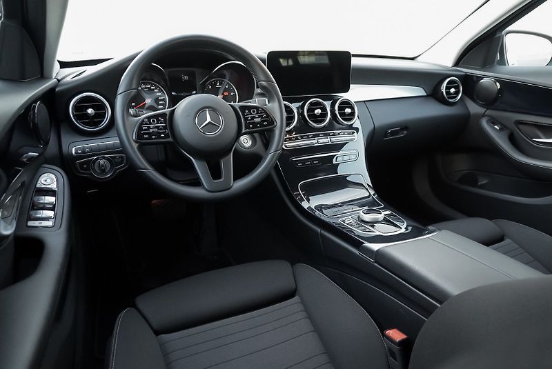 Mercedes-Benz Třídy C C 220CDi 4Matic Business - fotka 18 z 34