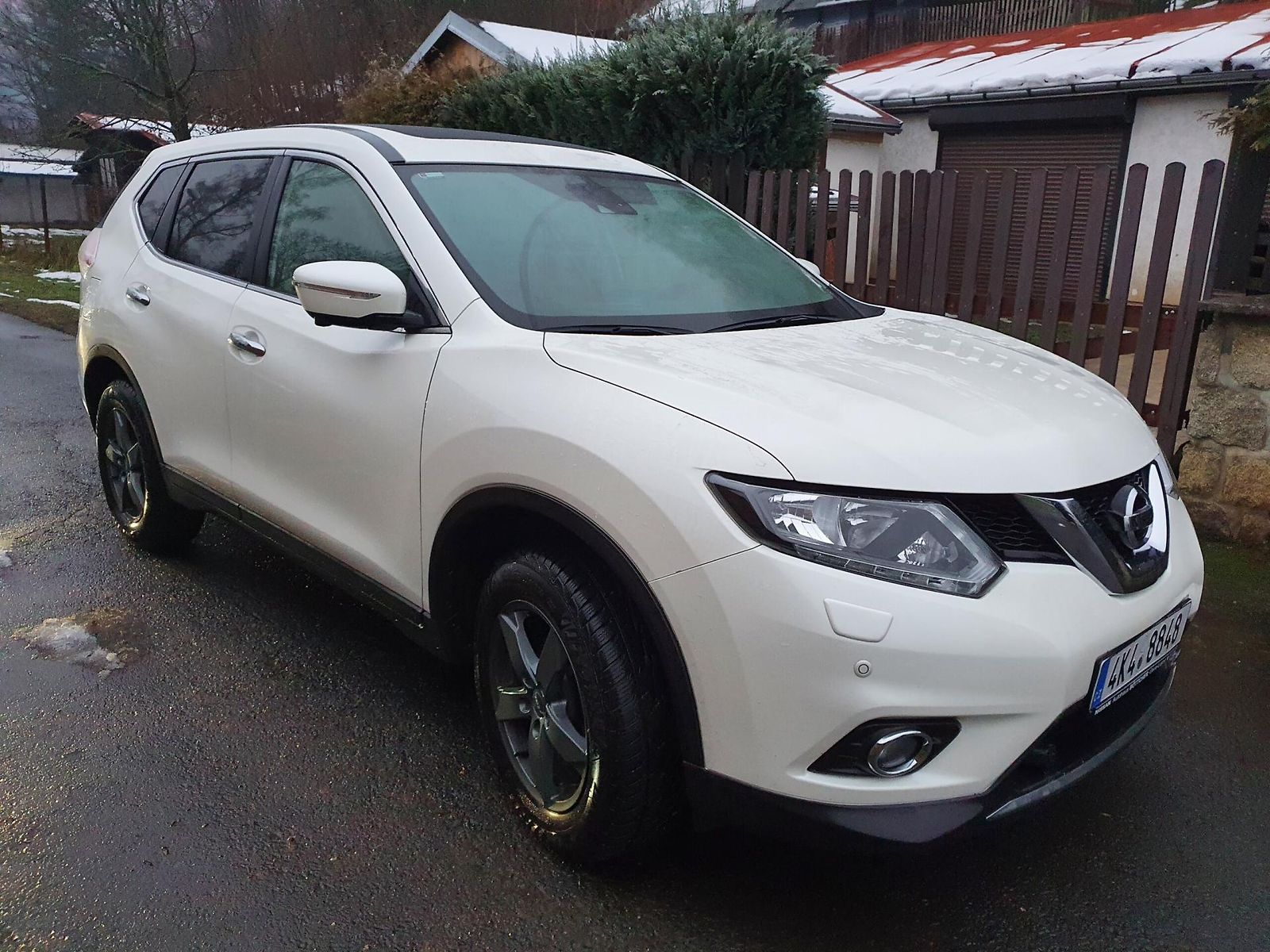 Nissan X-Trail 1.6 /96kW