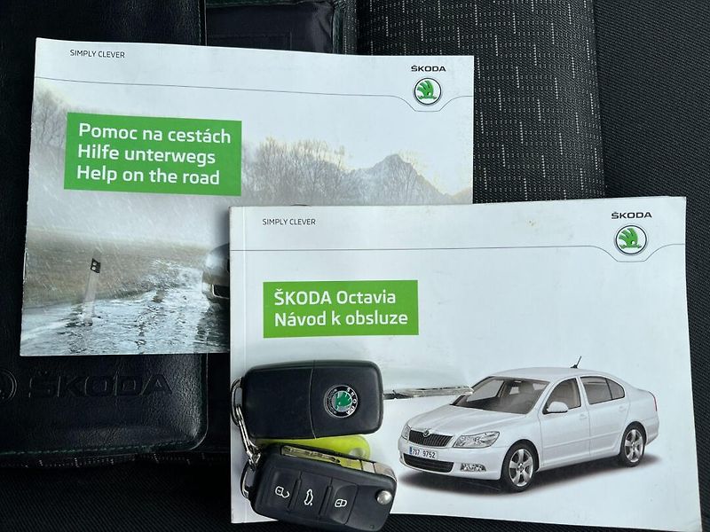Škoda Octavia (2013) 1.6TDi 77kW! 2x kola! - fotka 16 z 17