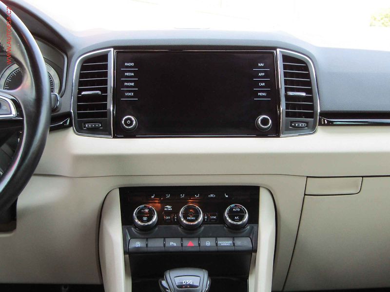 Škoda Karoq (2018) 1.6TDi, ČR, Style, DSG, TZ - fotka 11 z 17