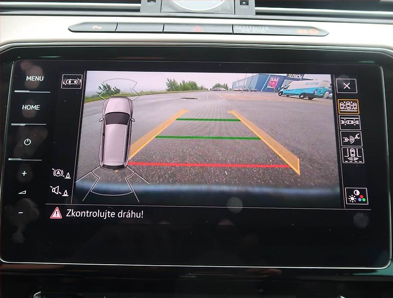 Volkswagen Passat (2018) 2.0 TDI, Automat, Serv.kniha - fotka 18 z 20