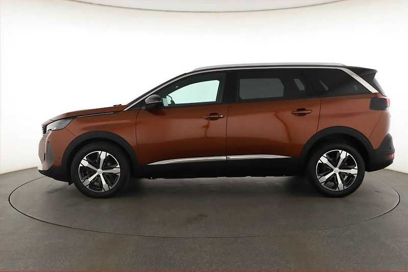 Peugeot 5008 (2023) PureTech 130 - fotka 3 z 20