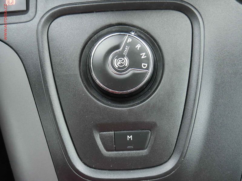 Toyota ProAce City Verso (2023) 1.2T, 1.maj,ČR, Family, AT - fotka 18 z 19