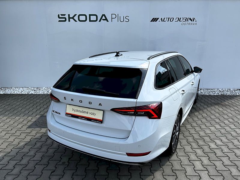 Škoda Octavia (2024) Combi 1.5 TSI e-TEC 110kW DSG - fotka 2 z 35