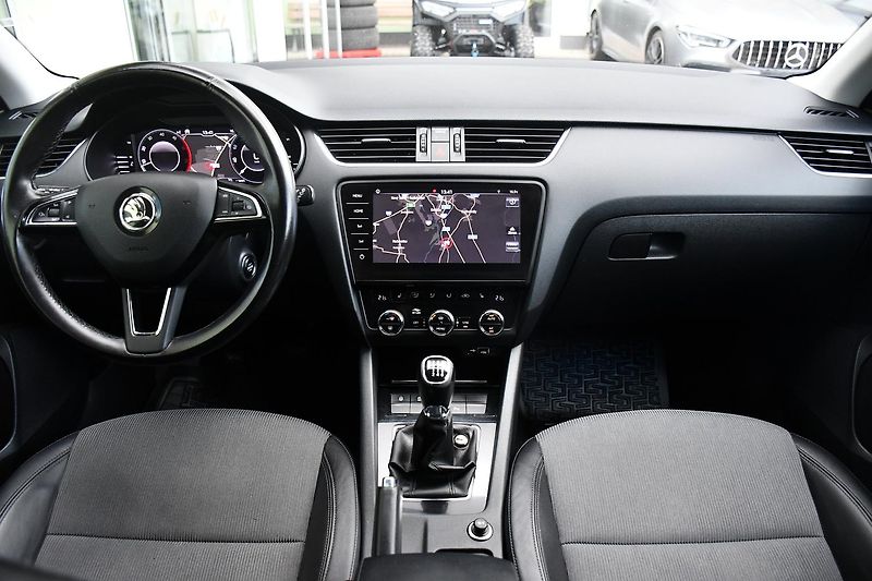 Škoda Octavia 2.0TDi STYLE VIRTUAL ACC ČR - fotka 21 z 54