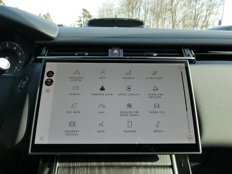 Land Rover Range Rover Velar Dynamic SE P400e - fotka 25 z 37