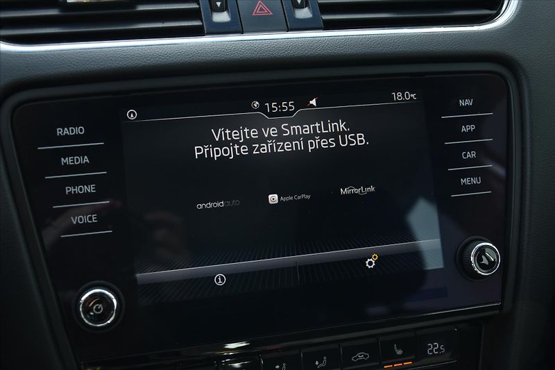 Škoda Octavia 1.6 TDI 85kW DSG LED NAVI ČR - fotka 18 z 24