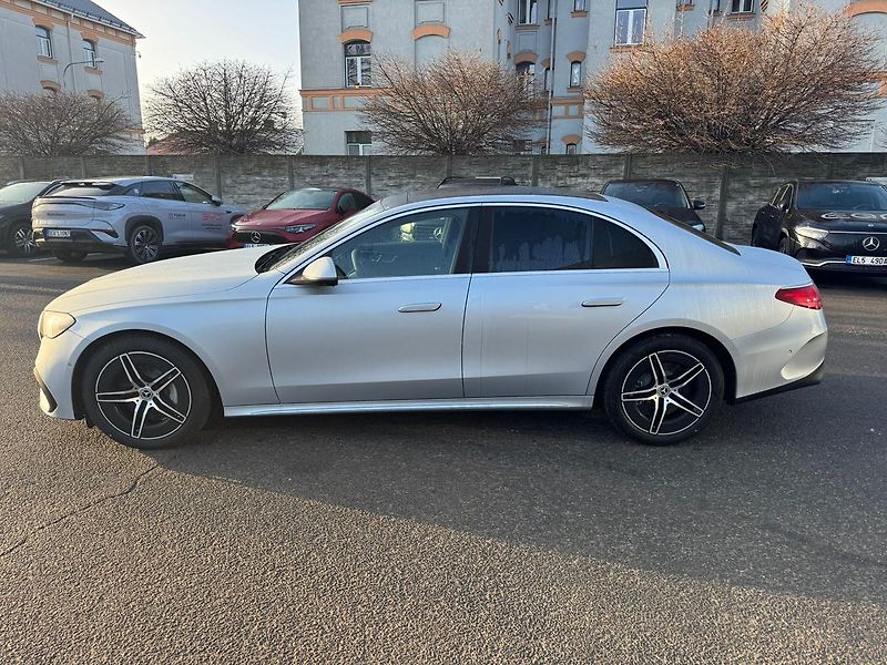 Mercedes-Benz Třídy E (2025) E 450 d 4MATIC - fotka 4 z 25