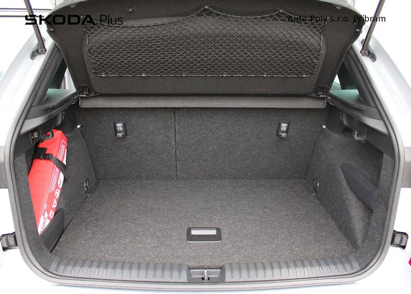 Škoda Kamiq (2023) Monte Carlo 1.5TSI / 110kW 6°M - fotka 22 z 24