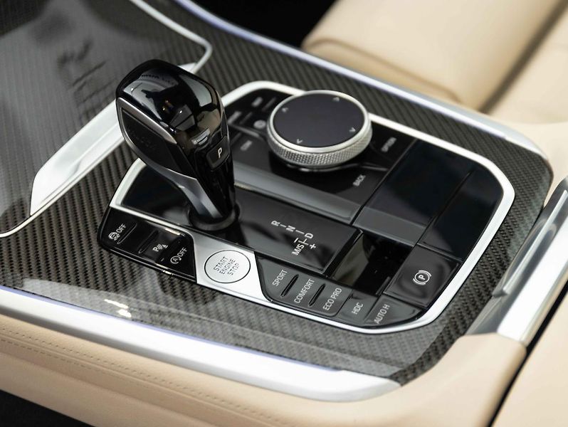 BMW X5 M50i - fotka 15 z 22