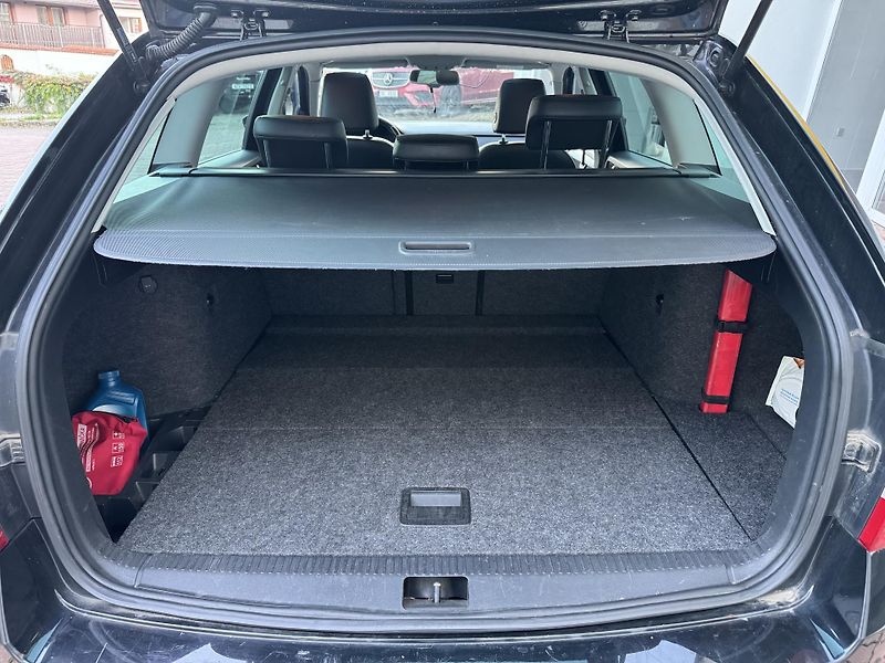 Škoda Octavia (2014) COMBI 1.6 TDI - fotka 18 z 21