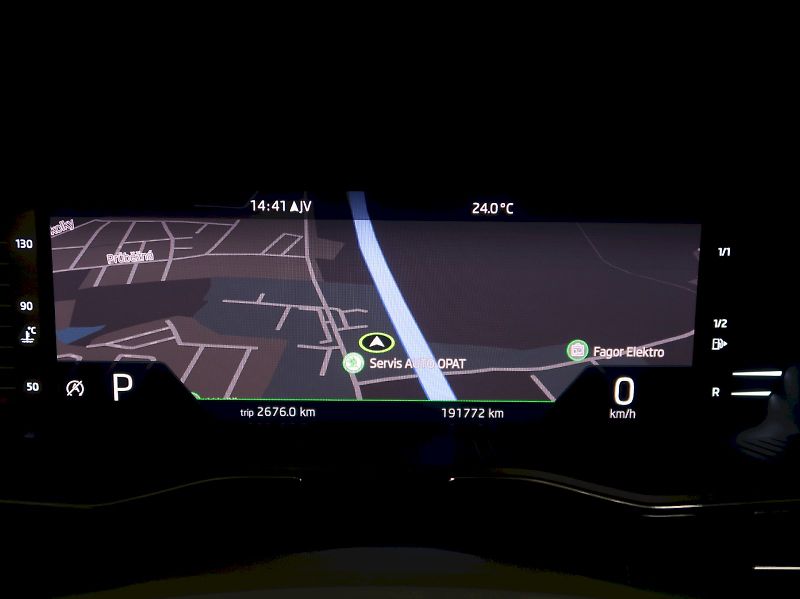 Škoda Superb (2021) STYLE  1.5TSI 110KW DSG - fotka 19 z 39