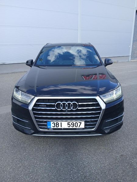 Audi Q7 (2016) 3,0TDi S line - fotka 1 z 19