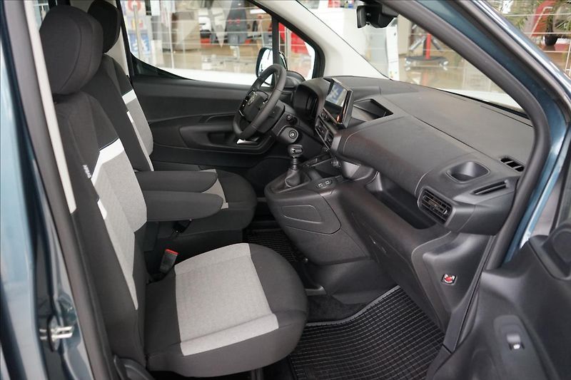 Citroën Berlingo (2026) 1,5 Diesel 130k Manual XL PLUS - fotka 6 z 8