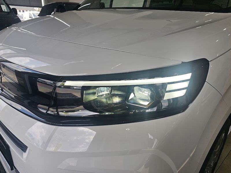 Opel Combo (2026) Elegance Plus XL AT8 7 míst - fotka 14 z 22