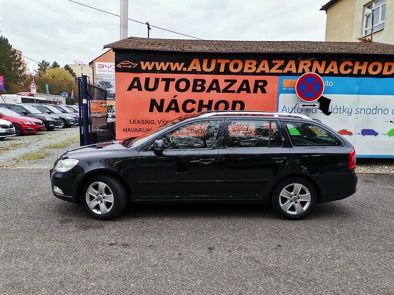 Škoda Octavia (2012) 1.4TSi 90kw Elegance PDC - fotka 26 z 27