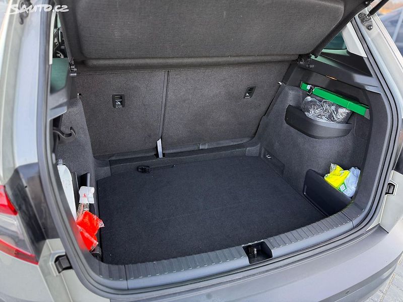 Škoda Karoq 1.5 tsi 110 kw/STYLE/manual - fotka 11 z 21