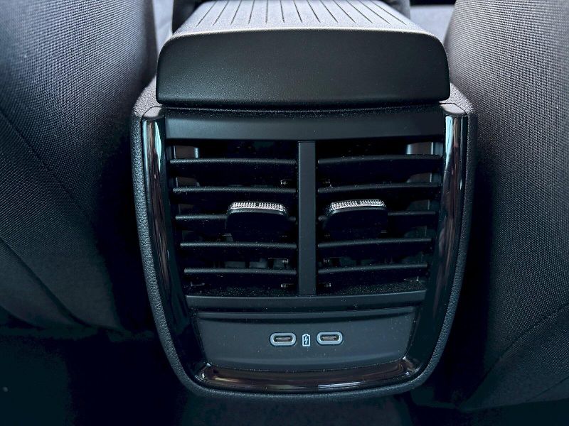 Škoda Kamiq (2023) 1.5 TSI / 110kW / STYLE - fotka 31 z 35