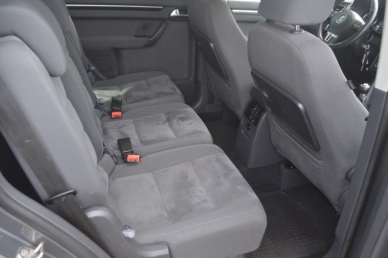 Volkswagen Touran - fotka 10 z 21