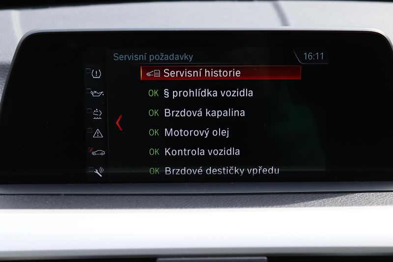 BMW Řada 3 318D TOURING F31 110kW - fotka 32 z 50