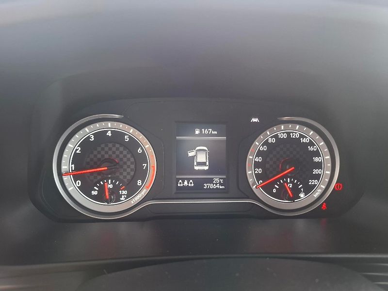 Hyundai i20 1.2i 62KW 2023 - fotka 14 z 14