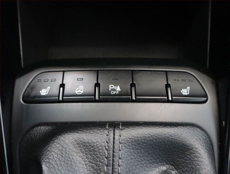 Kia Stonic (2023) 1.2 DPI, ČR,1.maj, Kůže, Navi - fotka 20 z 23