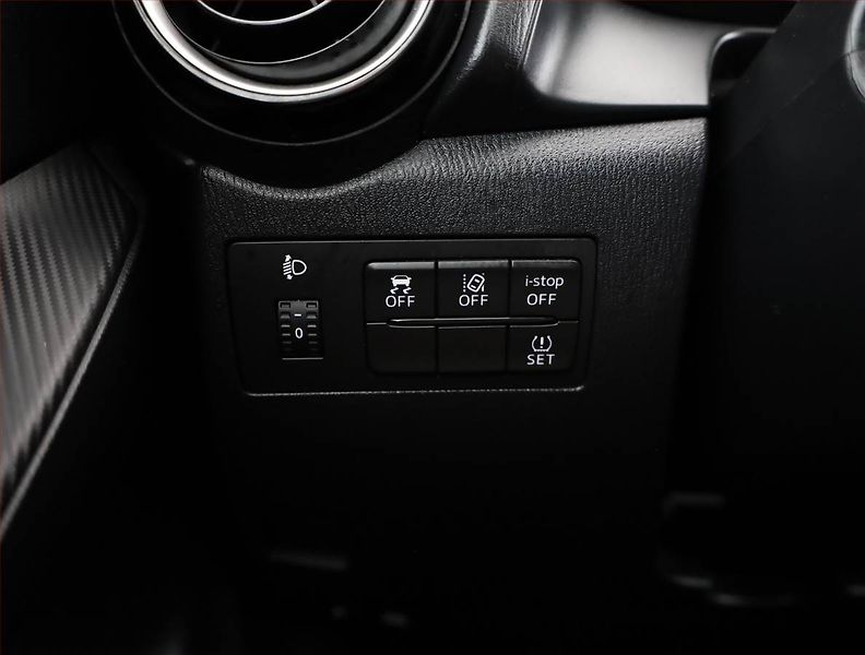 Mazda 2 (2017) 1.5 16V, Navi, Tempomat - fotka 14 z 17