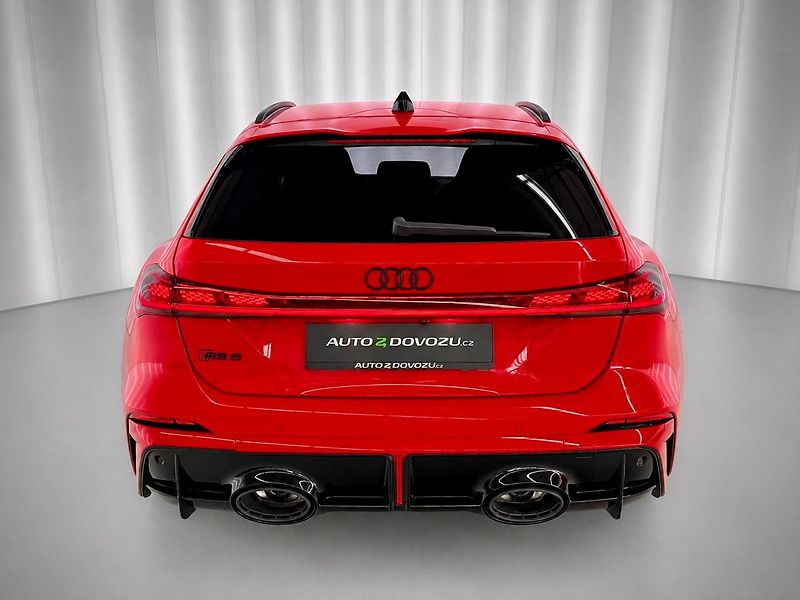 Audi RS 5 AVANT 470KW QUATTRO, 285 KM/H, - fotka 5 z 37