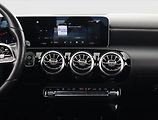 Mercedes-Benz Třídy A (2018) A 200 - náhled 12