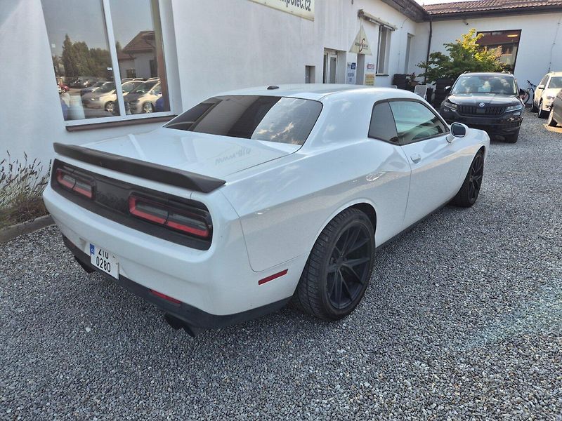 Dodge Challenger (2019) 5.7Hemi Nová STK - fotka 4 z 32