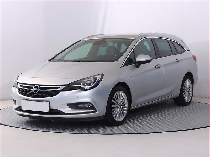 Opel Astra (2016) 1.6 CDTI, Serv.kniha, Navi - fotka 2 z 21