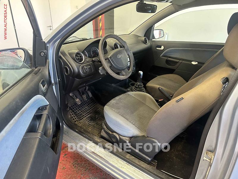 Ford Fiesta (2005) 1.4TDCi - fotka 3 z 3