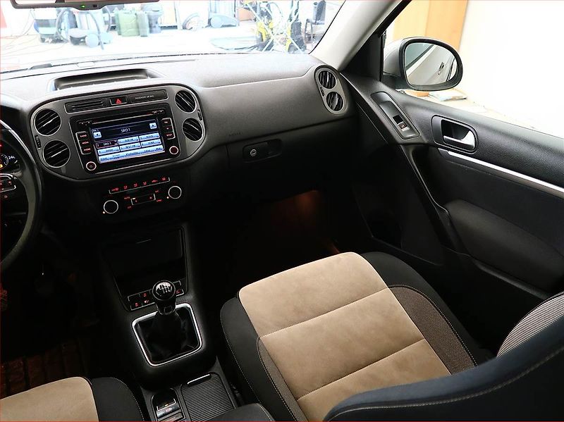 Volkswagen Tiguan (2012) Sport&Style 2.0 TDI, 4X4 - fotka 8 z 16