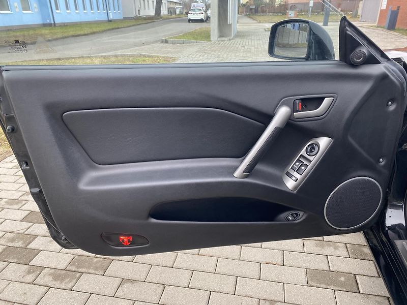 Hyundai Coupé (2007) 2.0i FX FULL, NAJETO 70TIS.KM! - fotka 17 z 42