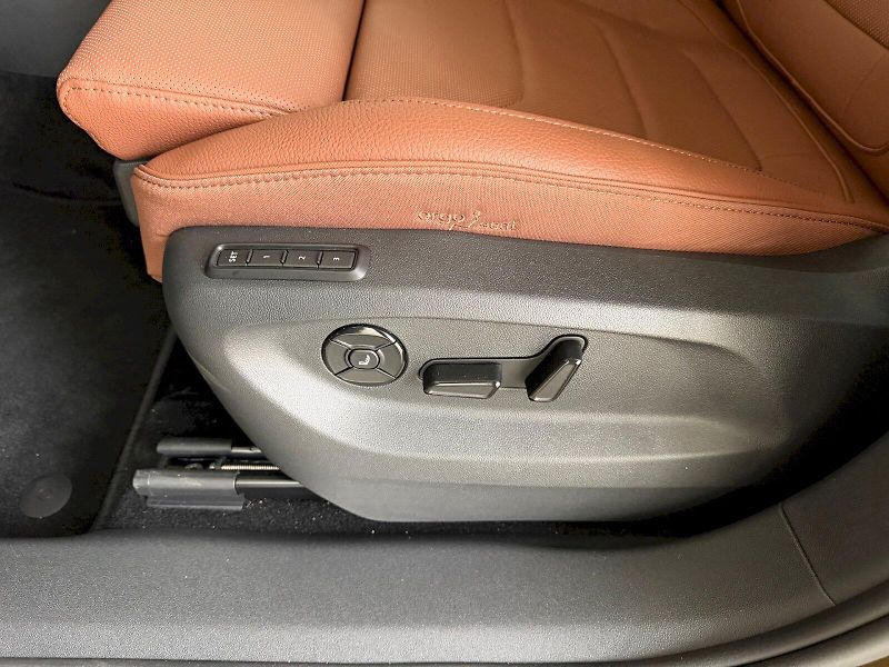 Škoda Kodiaq (2026) Exclusive Selection 2.0 TDI / - fotka 7 z 32