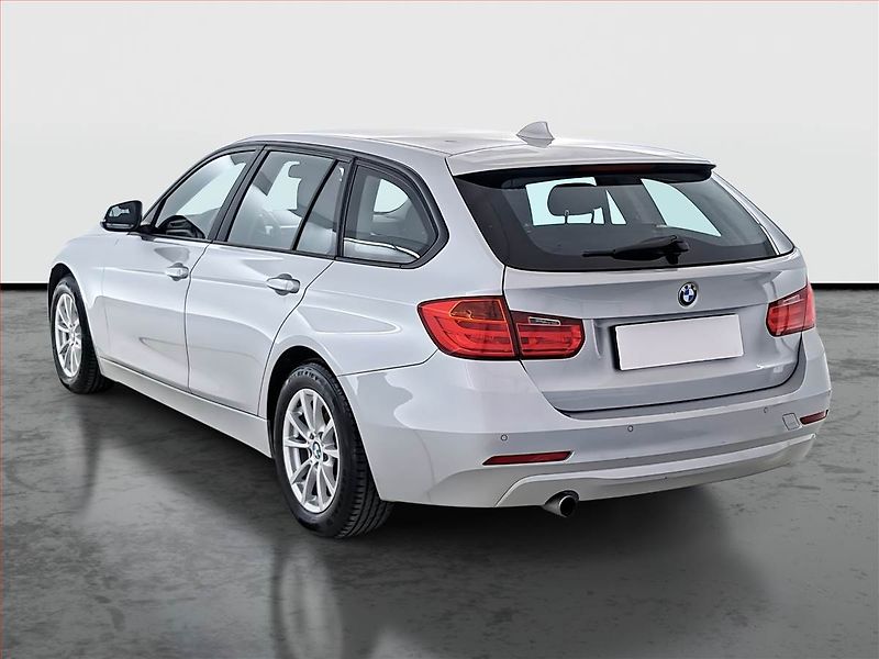 BMW Řada 3 (2013) 320 d xDrive, 4X4, Navi - fotka 4 z 17