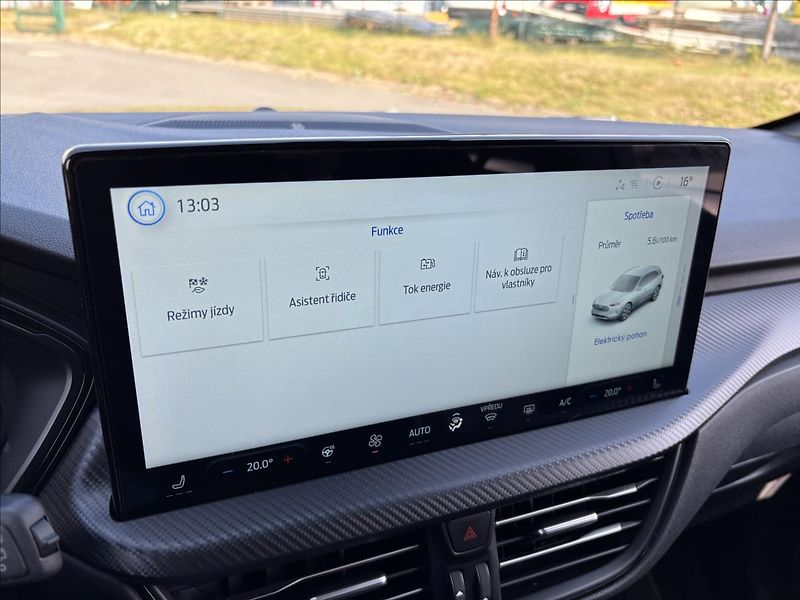 Ford Kuga 2,5 HEV ST-Line X132kW AUT - fotka 35 z 46