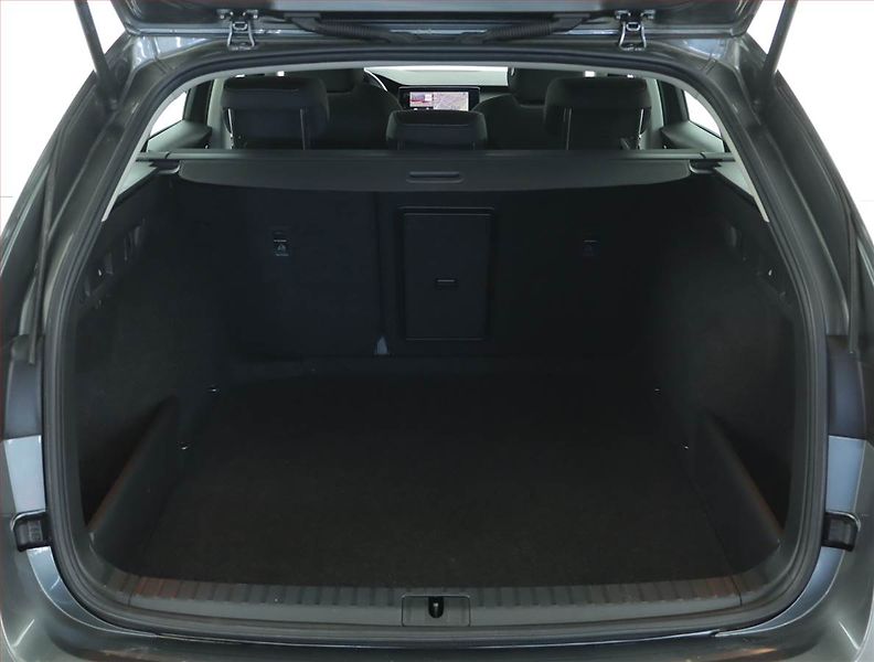 Škoda Octavia (2022) 2.0 TDI, Automat, Serv.kniha - fotka 14 z 16