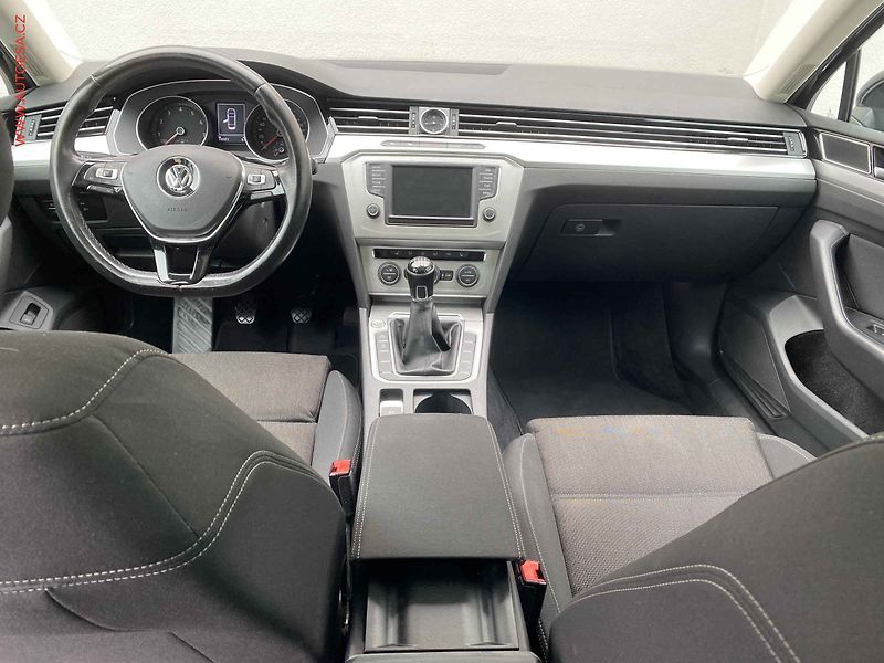 Volkswagen Passat (2014) 1.4 TSi, Comfortline, šíbr - fotka 8 z 19