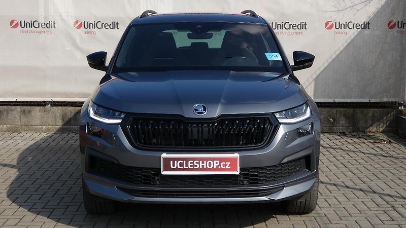 Škoda Kodiaq 2,0 TDI DSG 4x4 Sportline - fotka 2 z 25
