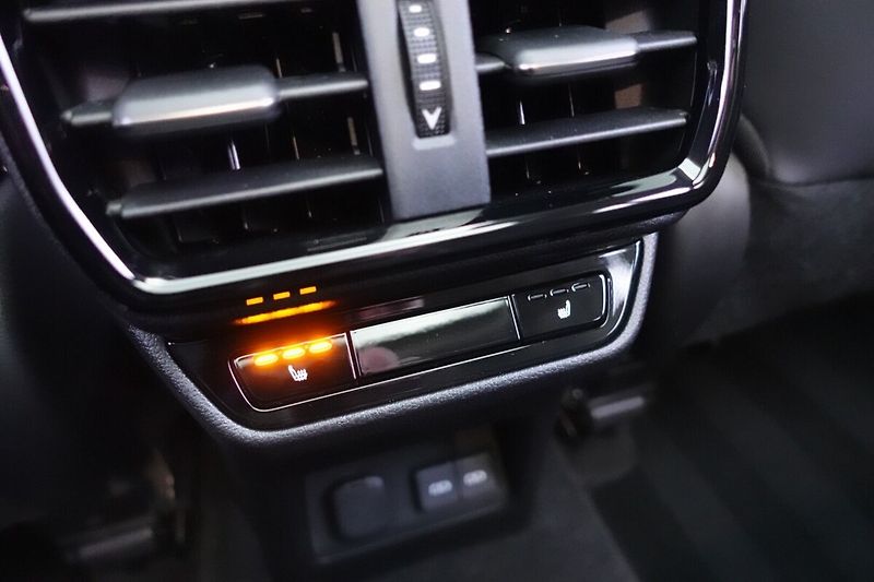 Lexus NX 350h NX350h Luxury Top Panoramic 4x - fotka 30 z 38