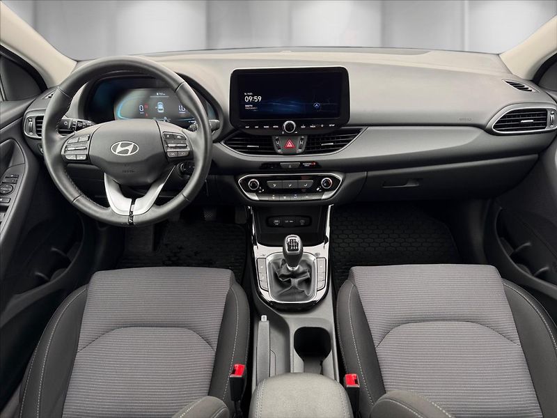 Hyundai i30 1,0 T-GDi 74 kW Family - fotka 19 z 24