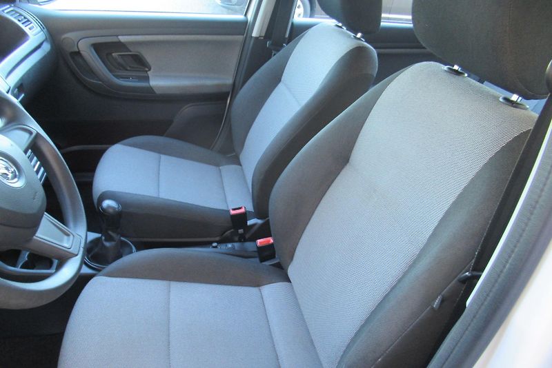 Škoda Fabia 1.2 KLIMA SADA KOL - fotka 15 z 24