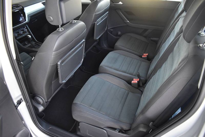 Volkswagen Touran (2021) 2.0TDI 110kW DSG, tažné - fotka 14 z 21