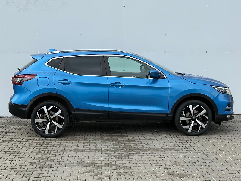 Nissan Qashqai 1.3 DIG-T DCT Tekna - fotka 8 z 29
